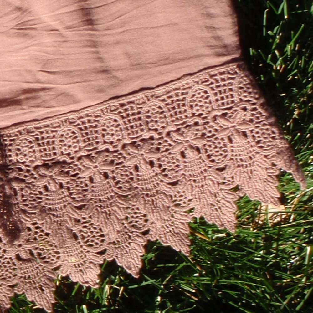 Lace Bottom Shorts - Picture 3 of 3